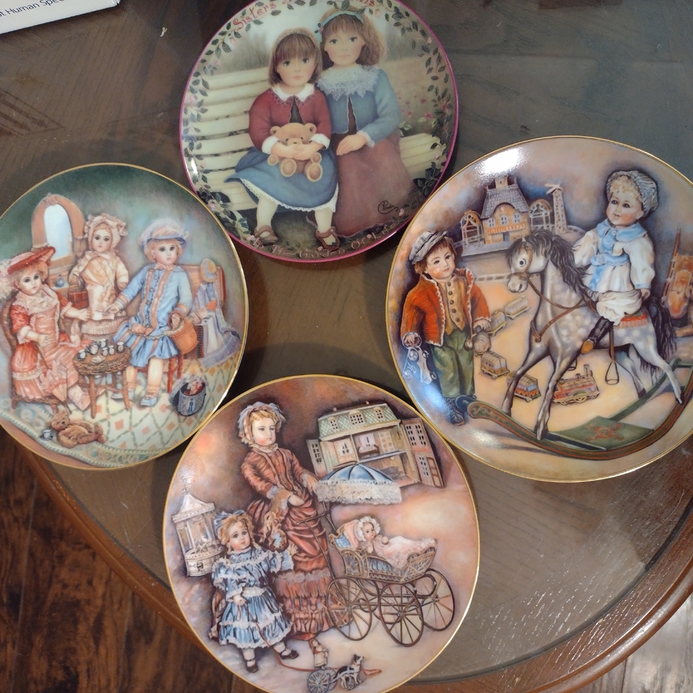 Pastel Nostalgia Ceramic Accent Plates
